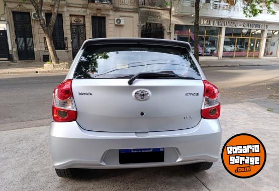 Autos - Toyota Etios 1.5 X 5P 2023 Nafta 28000Km - En Venta