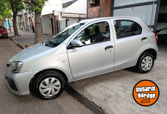 Autos - Toyota Etios 1.5 X 5P 2023 Nafta 28000Km - En Venta