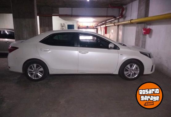 Autos - Toyota XEI PACK 2015 Nafta 120000Km - En Venta