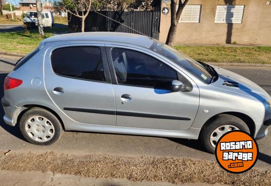 Autos - Peugeot 206 2004 Diesel 159000Km - En Venta