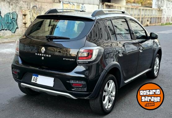 Autos - Renault Sandero stepway 2017 GNC 96000Km - En Venta