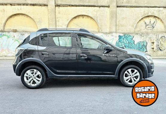 Autos - Renault Sandero stepway 2017 GNC 96000Km - En Venta