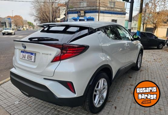 Autos - Toyota CHR HEC 1.8 ECVT 2023 Electrico / Hibrido 0Km - En Venta