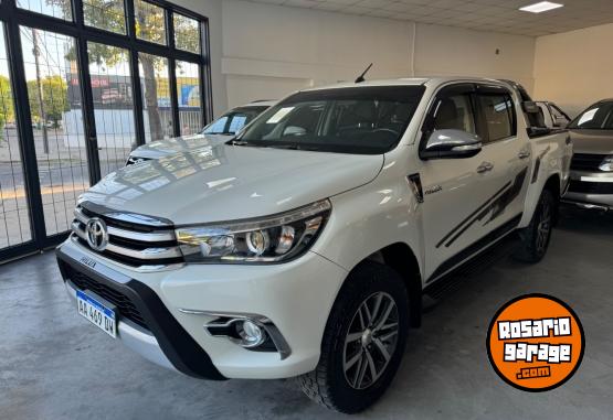 Camionetas - Toyota Hilux SRX 2016 Diesel 109000Km - En Venta