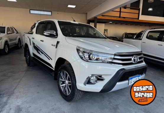 Camionetas - Toyota Hilux SRX 2016 Diesel 109000Km - En Venta