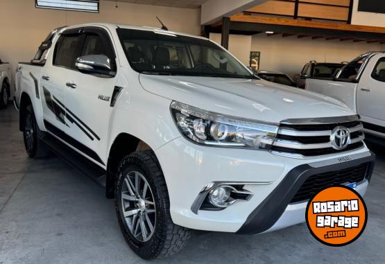 Camionetas - Toyota Hilux SRX 2016 Diesel 109000Km - En Venta