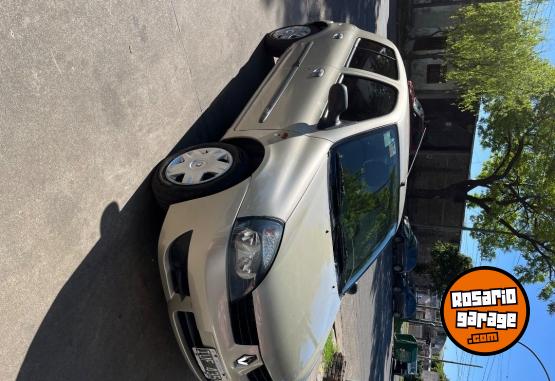 Autos - Renault clio 2010 Nafta 177200Km - En Venta