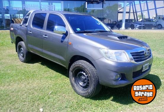 Camionetas - Toyota Hilux Dx 2.5 4x2 2011 Diesel 267000Km - En Venta