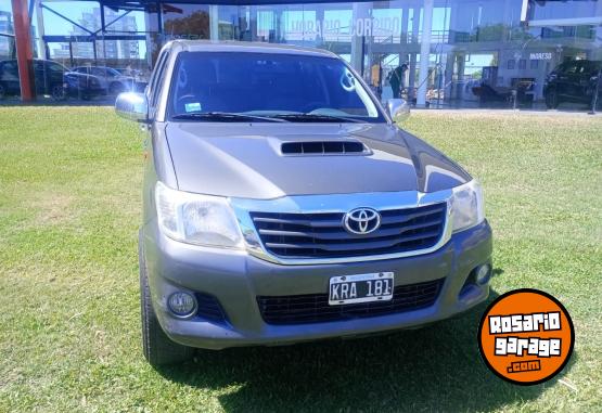 Camionetas - Toyota Hilux Dx 2.5 4x2 2011 Diesel 267000Km - En Venta