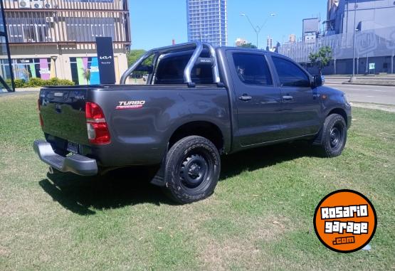 Camionetas - Toyota Hilux Dx 2.5 4x2 2011 Diesel 267000Km - En Venta