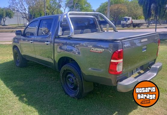 Camionetas - Toyota Hilux Dx 2.5 4x2 2011 Diesel 267000Km - En Venta