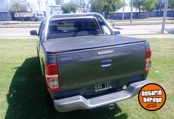 Camionetas - Toyota Hilux Dx 2.5 4x2 2011 Diesel 267000Km - En Venta