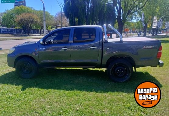 Camionetas - Toyota Hilux Dx 2.5 4x2 2011 Diesel 267000Km - En Venta