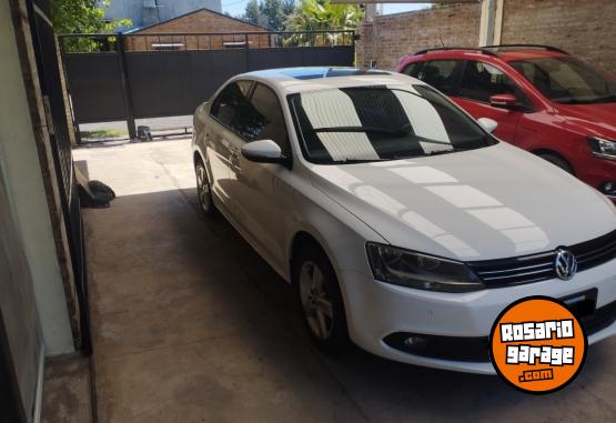 Autos - Volkswagen vento Luxury 140 hp 2011 Diesel 179200Km - En Venta