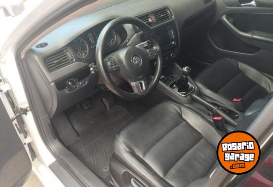 Autos - Volkswagen vento Luxury 140 hp 2011 Diesel 179200Km - En Venta