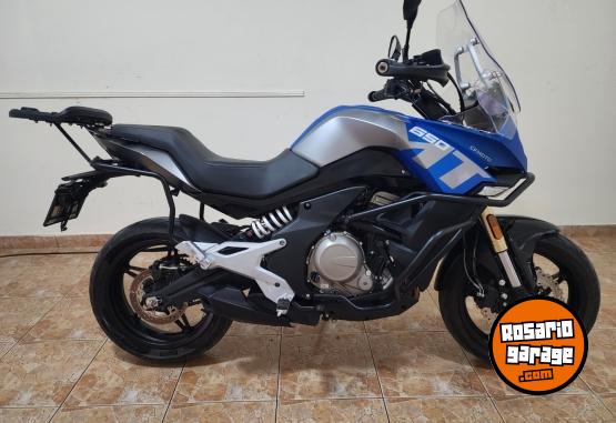 Motos - CF 650 MT 2023 Nafta 5300Km - En Venta