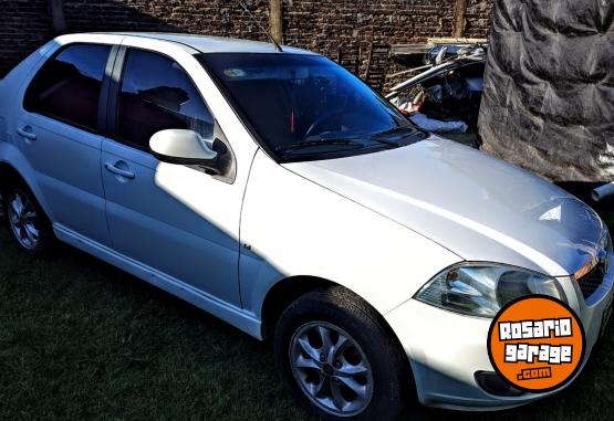 Autos - Fiat Siena Fire 1.4 2015 GNC 170000Km - En Venta