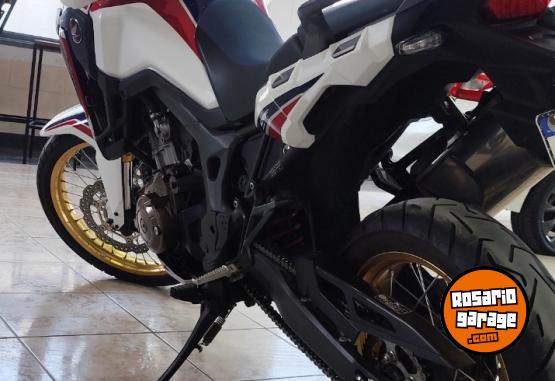 Motos - Honda AFRICA TWIN 2017 Nafta 22000Km - En Venta