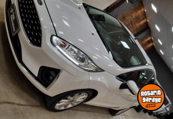 Autos - Ford FIESTA TITANIUM AT 1.6L 2018 Nafta 75000Km - En Venta