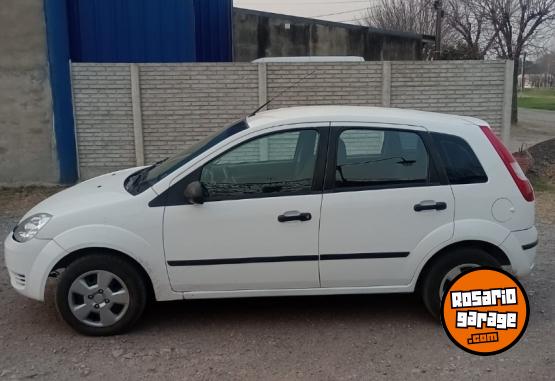 Autos - Ford Ambiente 2004 Nafta 174000Km - En Venta