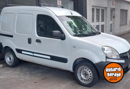 Utilitarios - Renault Kangoo 2015 GNC 111111Km - En Venta