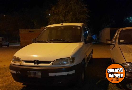 Utilitarios - Peugeot Parnet 1999 Diesel 188888Km - En Venta