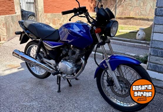 Motos - Honda Cg titn 150 2015 Nafta 111111Km - En Venta