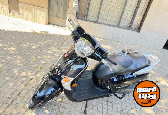 Motos - Kymco Like 200 2022 Nafta 4600Km - En Venta