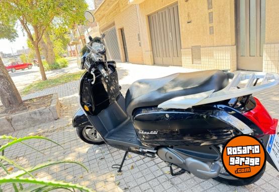 Motos - Kymco Like 200 2022 Nafta 4600Km - En Venta