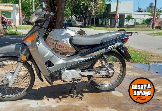 Motos - Motomel DLX 110 2021 Nafta 18000Km - En Venta