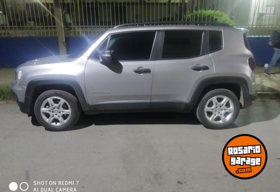 Camionetas - Jeep Renegade 2024 Nafta 13000Km - En Venta