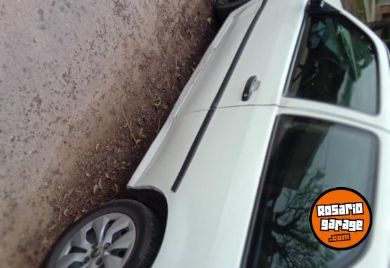 Autos - Volkswagen Gol 2005 GNC 230000Km - En Venta