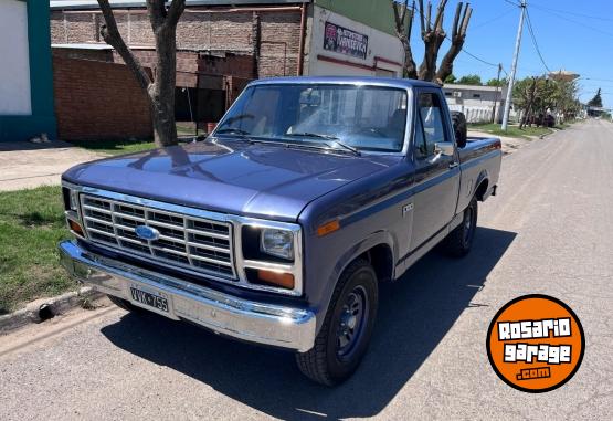 Clsicos - ford f100 84 totalmente restaurada - En Venta