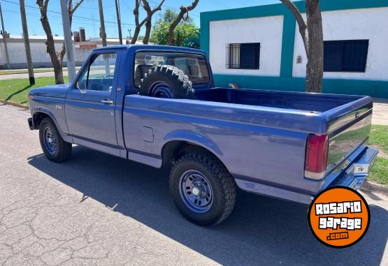 Clsicos - ford f100 84 totalmente restaurada - En Venta