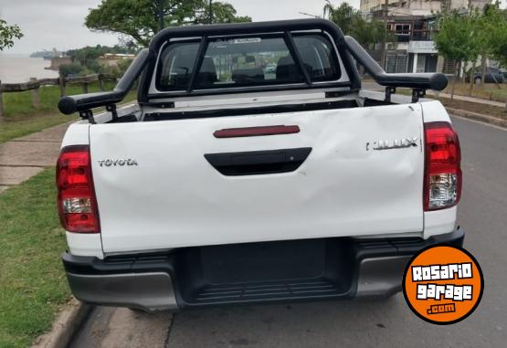 Camionetas - Toyota Hilux 2019 Diesel 164000Km - En Venta