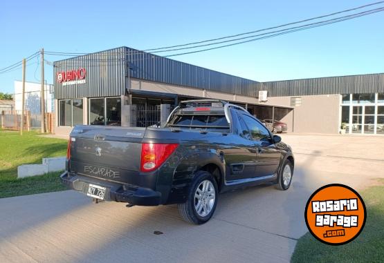 Camionetas - Peugeot Hoggar Escapade 1.6 2014 Nafta 168000Km - En Venta