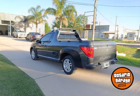 Camionetas - Peugeot Hoggar Escapade 1.6 2014 Nafta 168000Km - En Venta