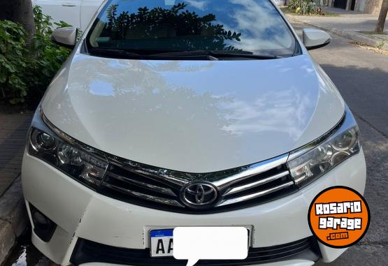 Autos - Toyota Corolla SEG 2017 Nafta 86000Km - En Venta