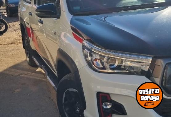 Camionetas - Toyota Hilux Gr GAZZO RACING 2019 Diesel 68000Km - En Venta