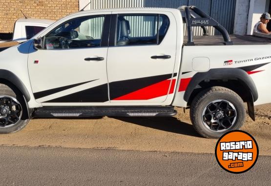 Camionetas - Toyota Hilux Gr GAZZO RACING 2019 Diesel 68000Km - En Venta