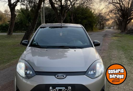 Autos - Ford Fiesta 2013 Nafta 111000Km - En Venta