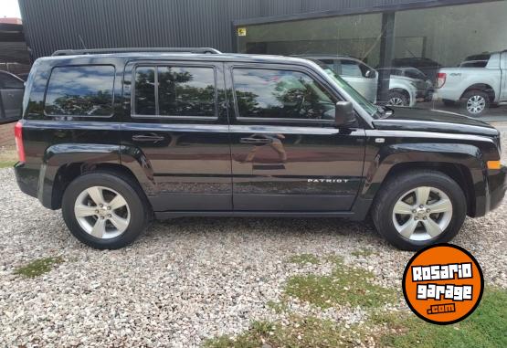 Camionetas - Jeep PATRIOT 4X4 2012 Nafta 125000Km - En Venta