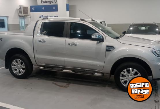 Camionetas - Ford RANGER 4X4 LIMITED AT 2018 Diesel 126000Km - En Venta