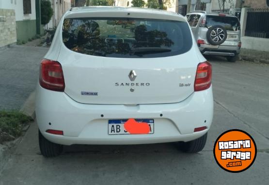 Autos - Renault Sandero privilege 2017 Nafta 124700Km - En Venta