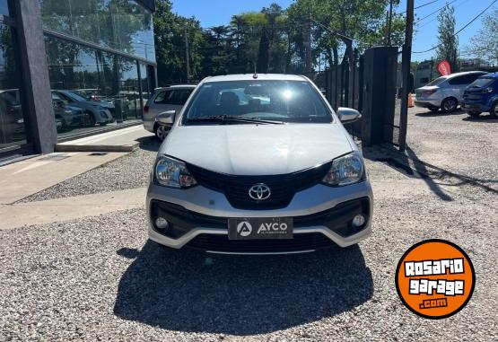 Autos - Toyota ETIOS 1.5 XLS MT 6 2020 Nafta  - En Venta