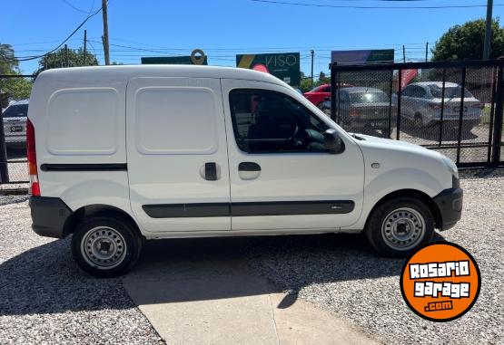 Utilitarios - Renault KANGOO 1.6 CONFORT FURGON 2017 Nafta  - En Venta