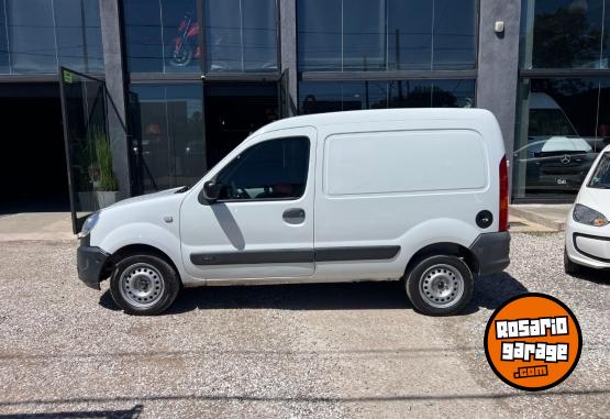 Utilitarios - Renault KANGOO 1.6 CONFORT FURGON 2017 Nafta  - En Venta