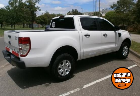 Camionetas - Ford Ranger 1ra mano permuto 2017 Diesel 72000Km - En Venta