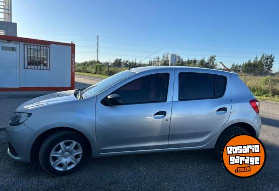 Autos - Renault Sandero 2018 Nafta 130000Km - En Venta