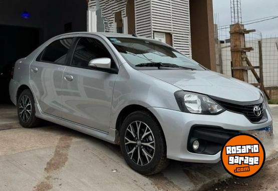 Autos - Toyota Etios 2020 Nafta 74500Km - En Venta